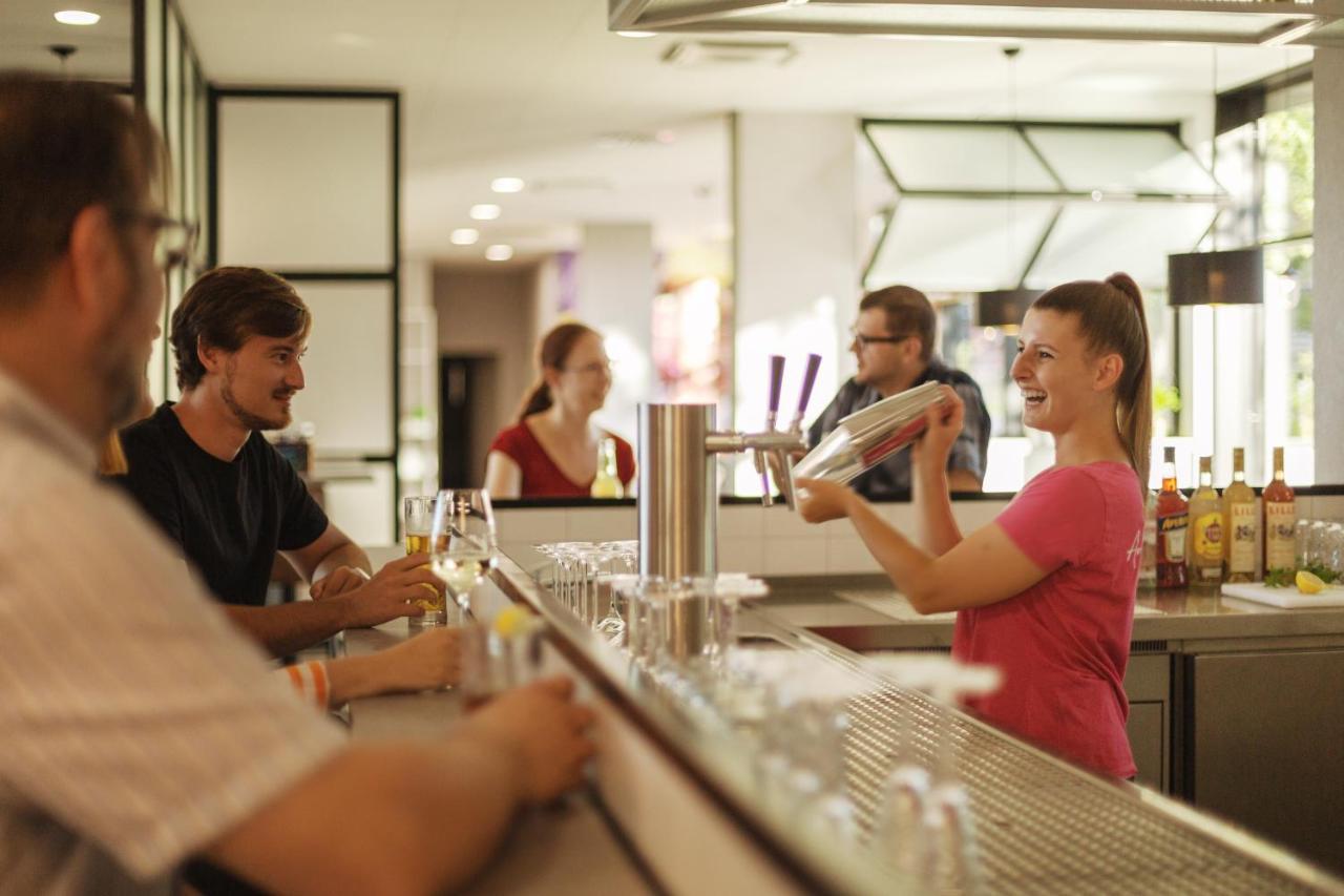 - The Niu, Leo By Ihg Nürnberg